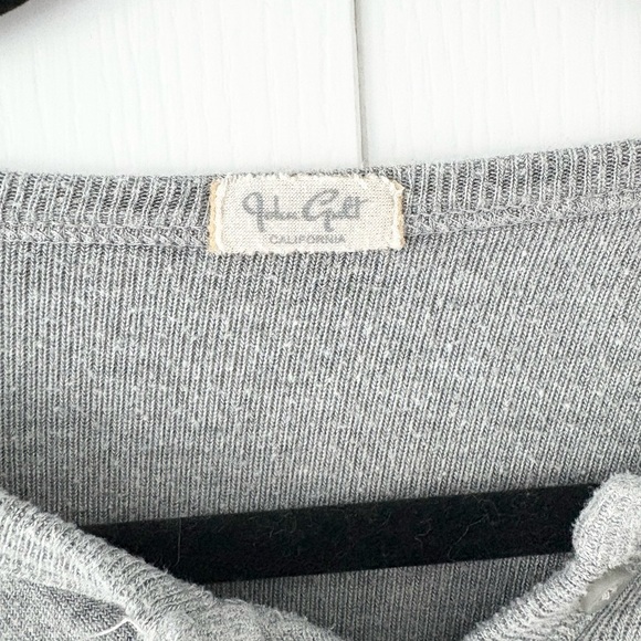 Brandy Melville Grey Henley Top - Picture 3 of 3